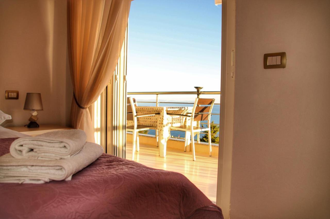 Elia Seaview Apartament Palasë